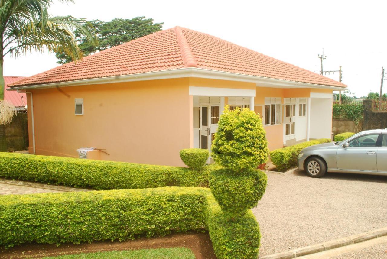 Corinya Serviced Apartments Entebbe Eksteriør bilde